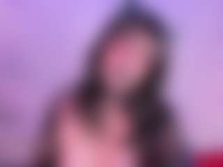 IvannaBellini01's Live Sex Cam Show