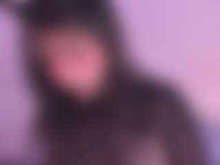IvannaBellini01's Live Sex Cam Show