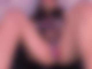 IvannaBellini01's Live Sex Cam Show