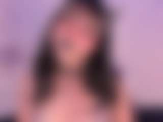 IvannaBellini01's Live Sex Cam Show