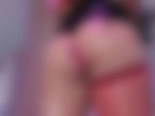 IvannaBellini01's Live Sex Cam Show