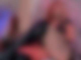 IvannaBellini01's Live Sex Cam Show