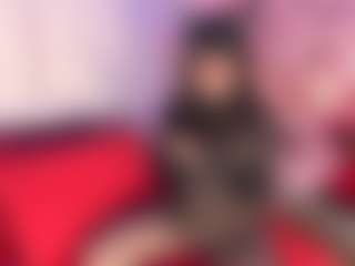 IvannaBellini01's Live Sex Cam Show