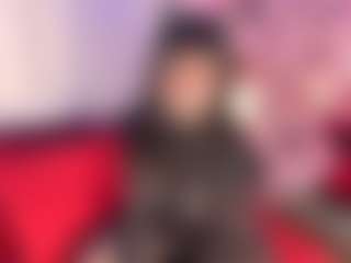 IvannaBellini01's Live Sex Cam Show