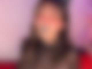 IvannaBellini01's Live Sex Cam Show