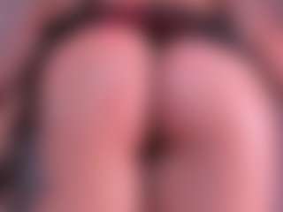 IvannaBellini01's Live Sex Cam Show