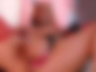 IvannaBellini01's Live Sex Cam Show