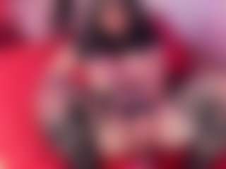 IvannaBellini01's Live Sex Cam Show