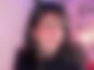 IvannaBellini01's Live Sex Cam Show