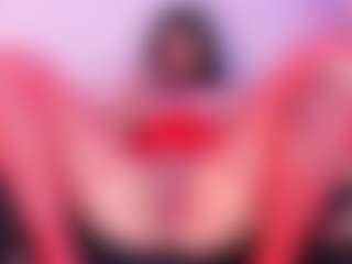 IvannaBellini01's Live Sex Cam Show