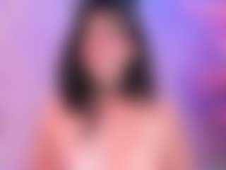 Show live cam dengan IvannaBellini01 - Drinking di Camsoda