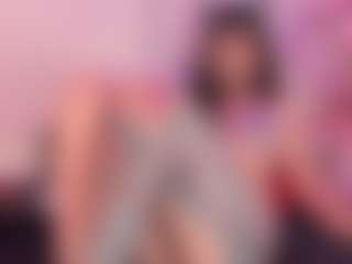 IvannaBellini01's Live Sex Cam Show