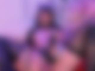 IvannaBellini01's Live Sex Cam Show