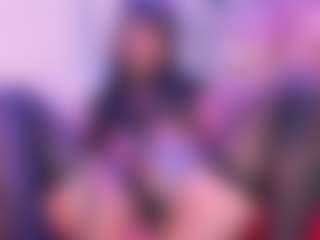 IvannaBellini01's Live Sex Cam Show