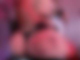 IvannaBellini01's Live Sex Cam Show