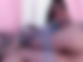 IvannaBellini01's Live Sex Cam Show