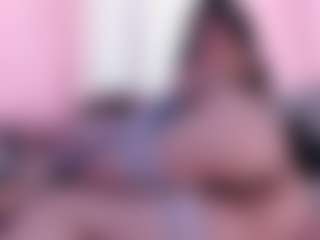 IvannaBellini01's Live Sex Cam Show