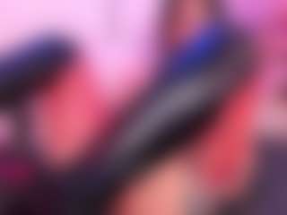 IvannaBellini01's Live Sex Cam Show