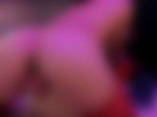 IvannaBellini01's Live Sex Cam Show
