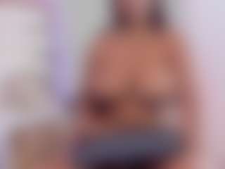 Live cam show with AishaRhodes00 - Ebony on Camsoda | colombia