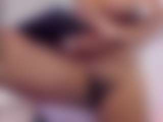 AishaRhodes00's Live Sex Cam Show