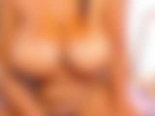 AishaRhodes00's Live Sex Cam Show