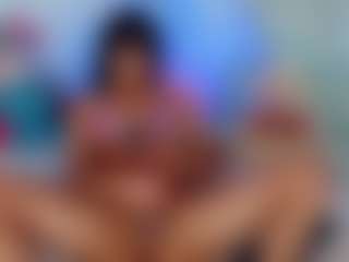alanna-dollsx's Live Sex Cam Show