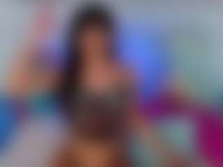 Live cam show with alanna-dollsx - Brown Eyes on Gym Cam Girls