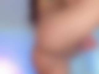 alanna-dollsx's Live Sex Cam Show