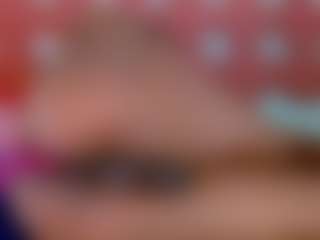 Live cam show with carolinna-doll - Smoking on crypto-cams