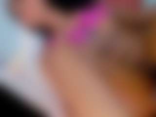Live cam show with carolinna-doll - Brown Eyes on Gym Cam Girls