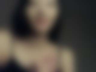 Live cam show with LunyTang - MILF on Chatstar