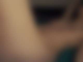 Live cam show with LunyTang - MILF on CamSodaAdn