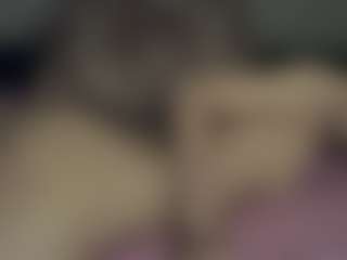 Live cam show with LunyTang - Smoke on CamwithHer