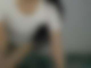 Live cam show with LunyTang - Striptease Asian on Chatstar