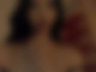 Live cam show with LunyTang - Skinny MILF on Camsoda