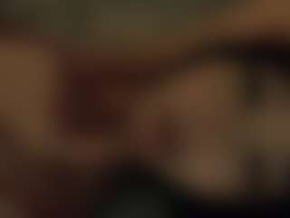Live cam show with LunyTang - Skinny MILF on UwU Esports