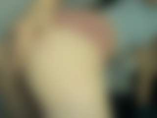 Live cam show with LunyTang - Striptease on Camming Site