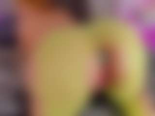Live cam show with nathalyn-b - Oil on SpunkLive