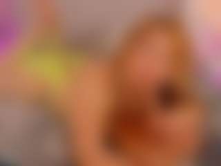 Live cam show with nathalyn-b - Flashing on Camsoda