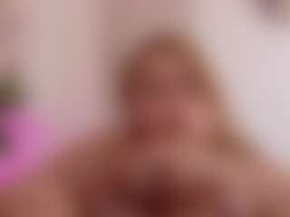 nathalyn-b's Live Sex Cam Show