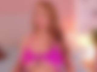 Live cam show with nathalyn-b - Solo on Camsoda