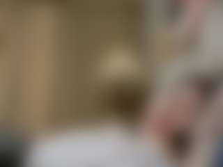 Live cam show with ROXOLANAASEXY - Living Room on makecum.org