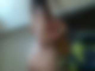 Live cam show with alessandrabicet - Tittyfuck on CamClone