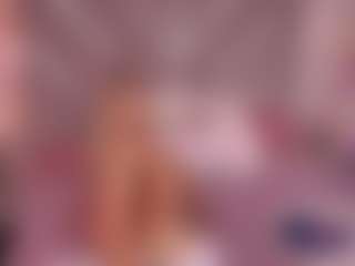 Live cam show with CandyGraces - Small Ass on CamwithHer