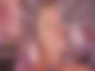 Live cam show with CandyGraces - Blue Eyes on livesuperchat.net
