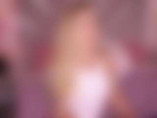 CandyGraces's Live Sex Cam Show