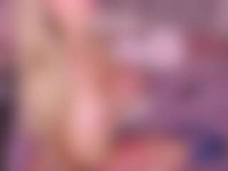 Live cam show with CandyGraces - Blonde Hair on fuklive.com