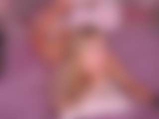 Live cam show with CandyGraces - Fingering on CamSodaAdn