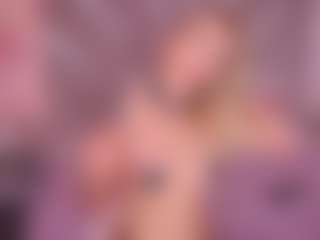 Live cam show with CandyGraces - Thong on AdultVida.com